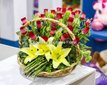 Canasta de Rosas Acostadas