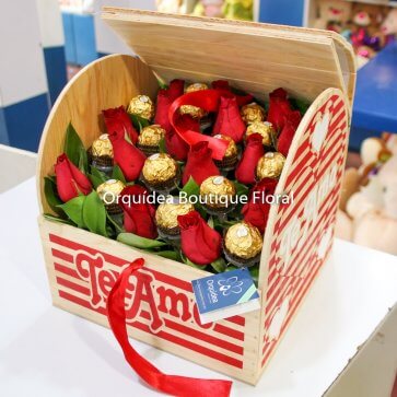 Baúl de 13 Rosas y 12 Ferreros