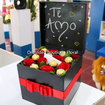 Caja de 8 Rosas y 8 Ferreros
